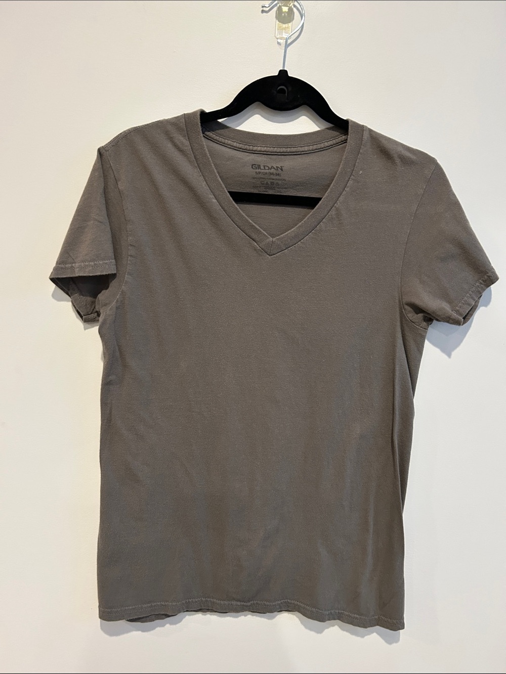Gildan Men's V-Neck T-Shirt in Charcoal
